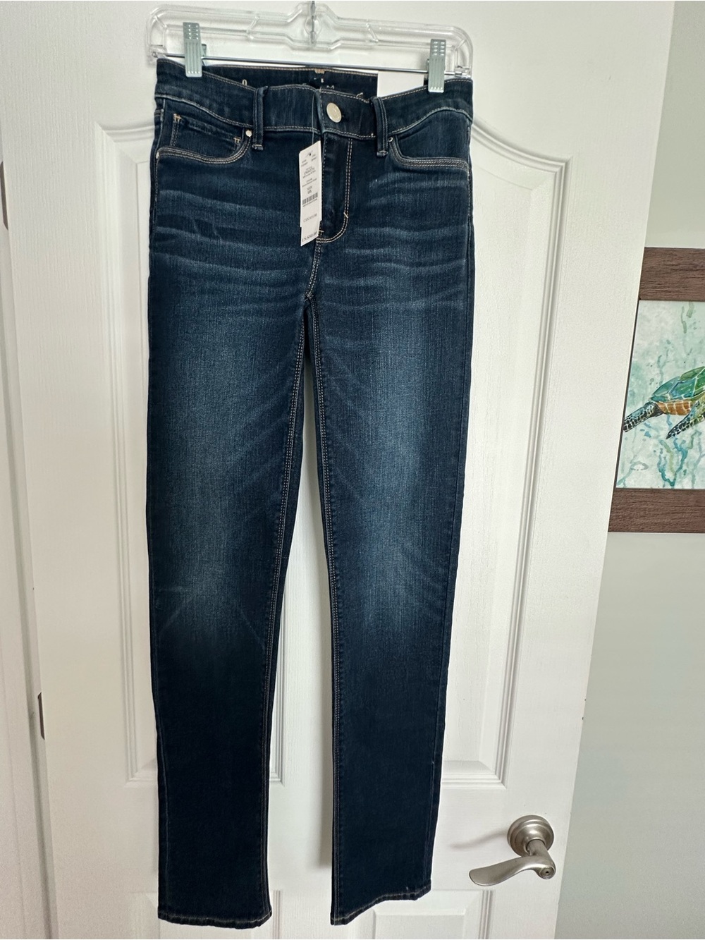 WHBM NWT “The Slim” Stylish Blue Denim Jeans!